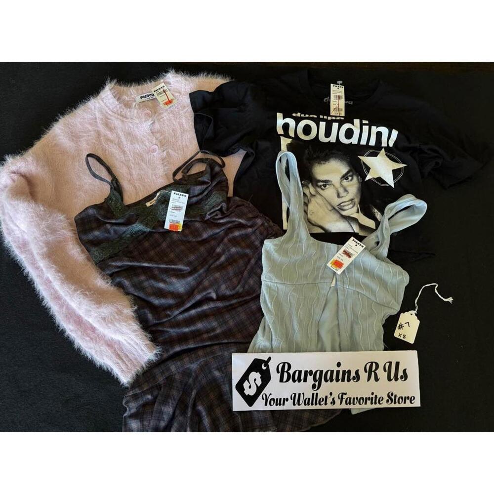 ORDER #7 Tillys Women’s Tops. Dua Lipa Houdini. Ultra Soft Sweater Size XS